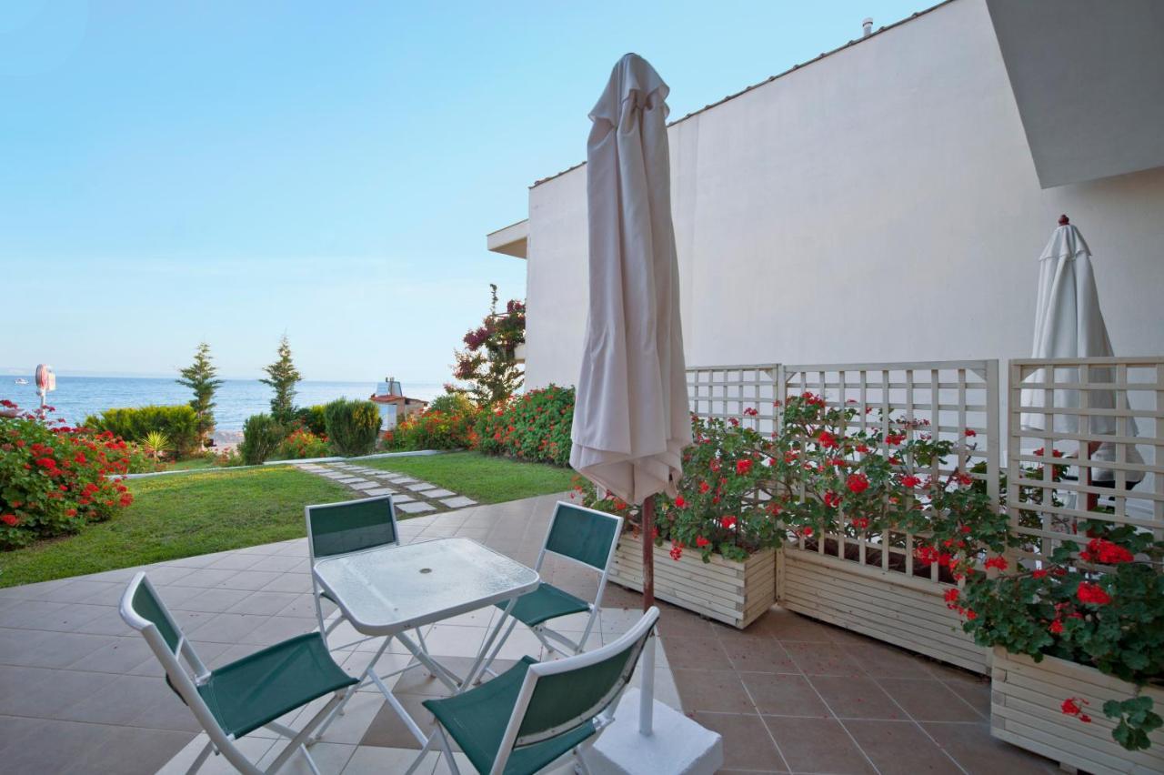 Apartamento Christina'S Sea House Nikiti  Exterior foto