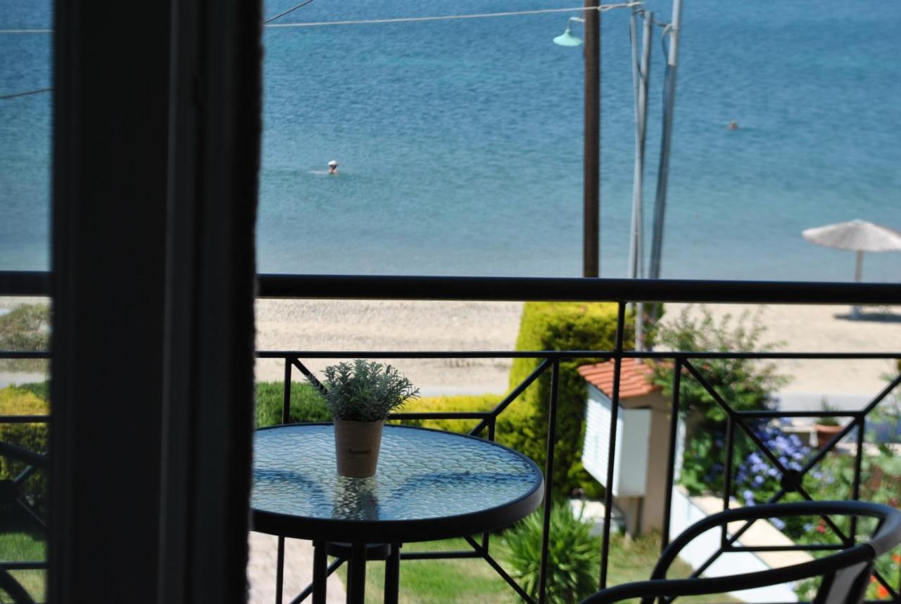 Apartamento Christina'S Sea House Nikiti  Exterior foto