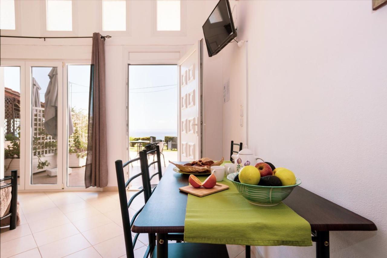 Apartamento Christina'S Sea House Nikiti  Exterior foto